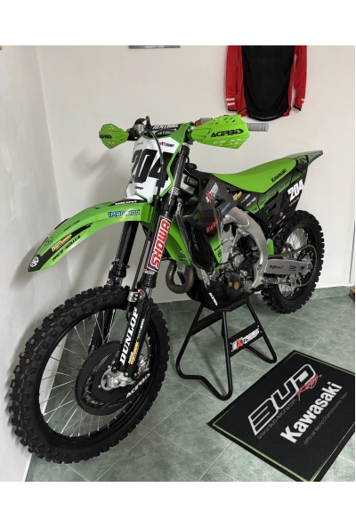 Co s sebou na motokrosový trénink