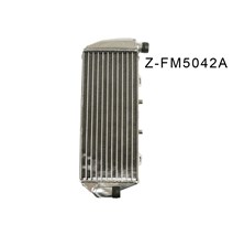 chladič levý pasuje na  KTM SX(F) 19-  EXC 20-                                                                                                                                                                                                            