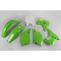 sada plastů pasuje na KX 125/250 93